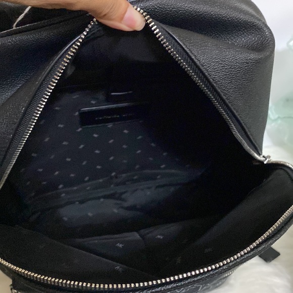 Men’s Michael Kors Store Cooper Large Backpack MK Monogram Dark Blue Color NWT - Picture 11 of 12